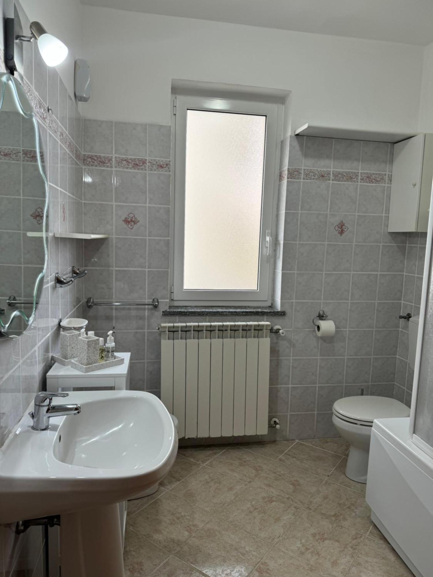 Serravalle Shop&Stay Serravalle Scrivia Buitenkant foto