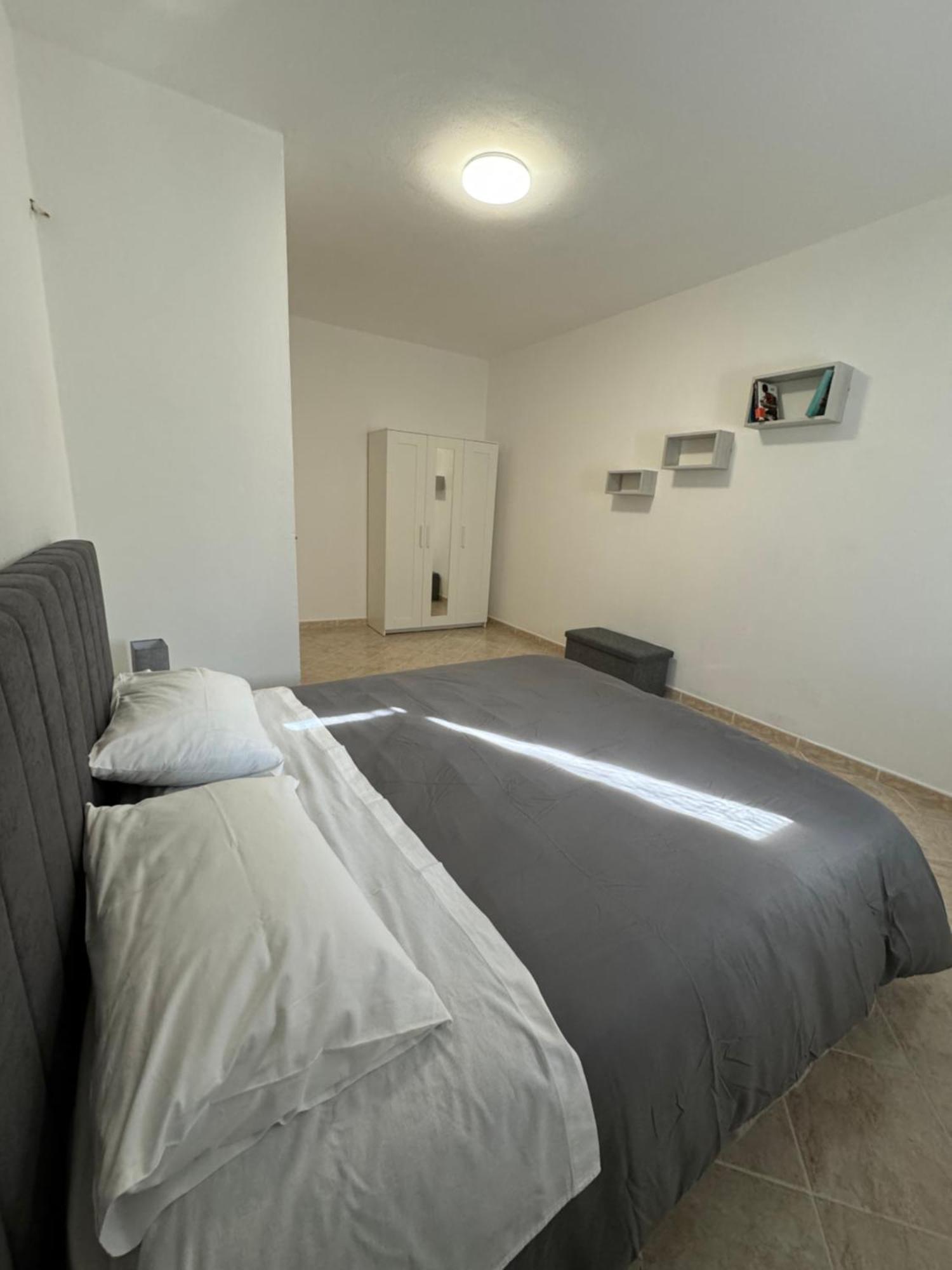 Serravalle Shop&Stay Serravalle Scrivia Buitenkant foto