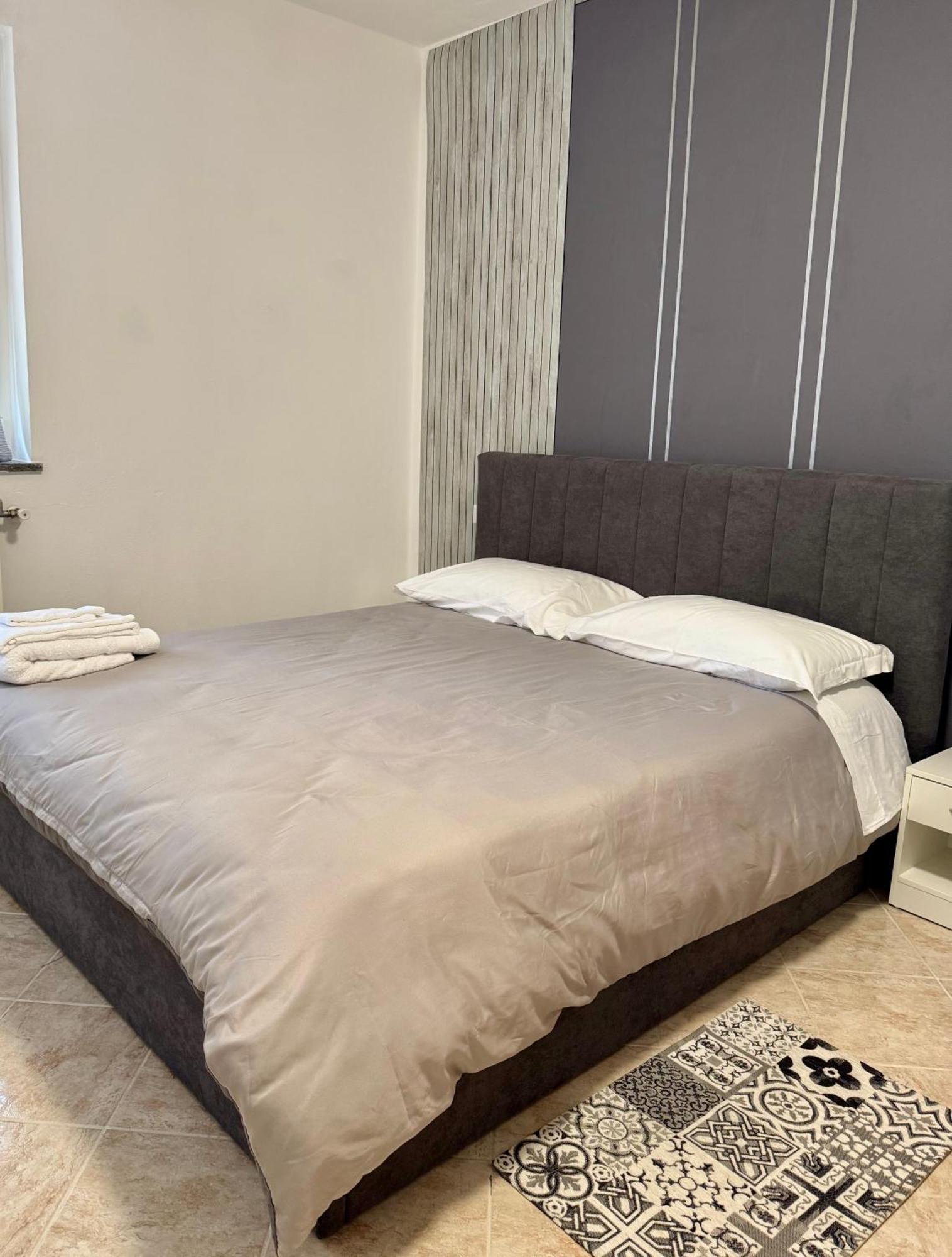 Serravalle Shop&Stay Serravalle Scrivia Buitenkant foto
